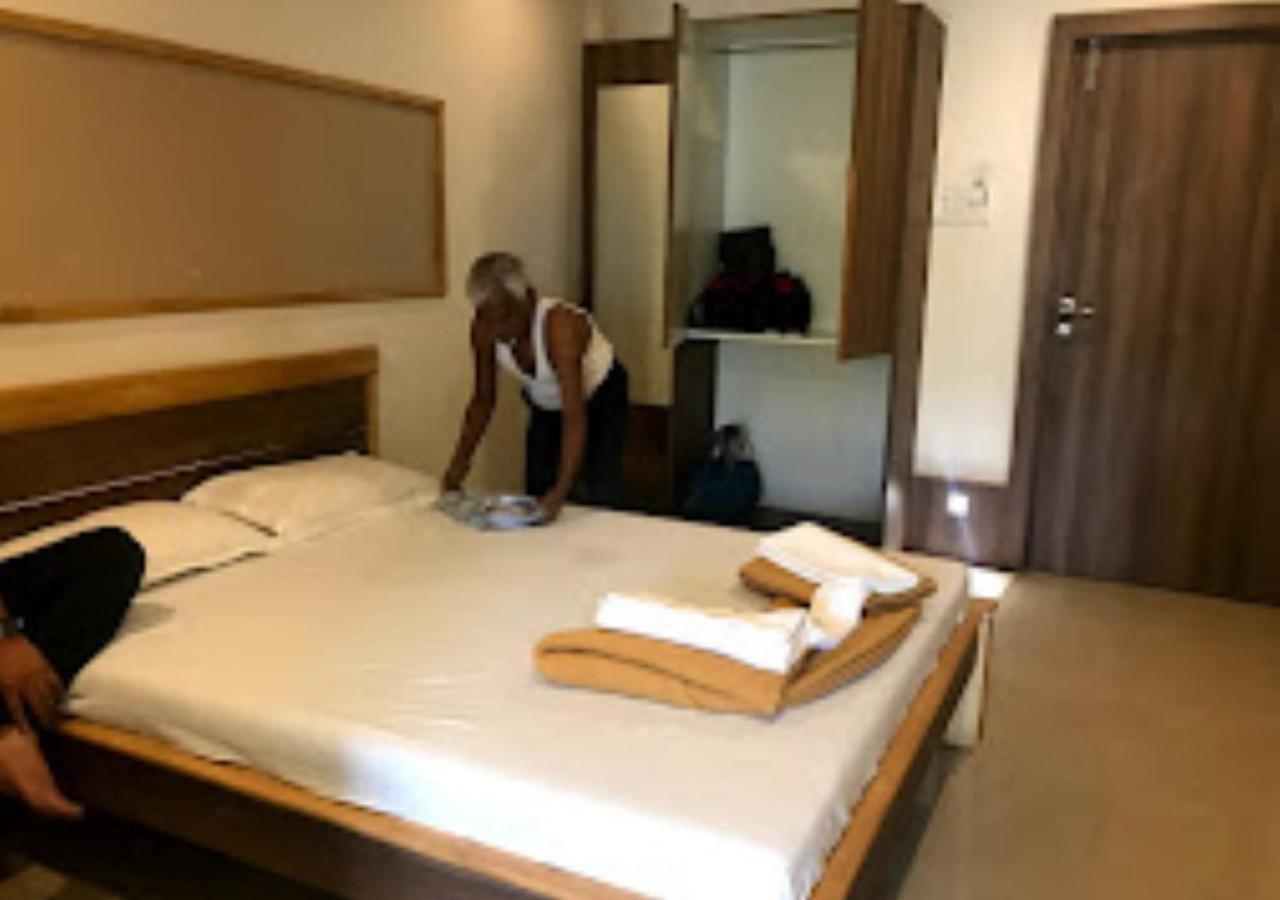 Hotel Jaltarang Kalmath Kankavali Ngoại thất bức ảnh