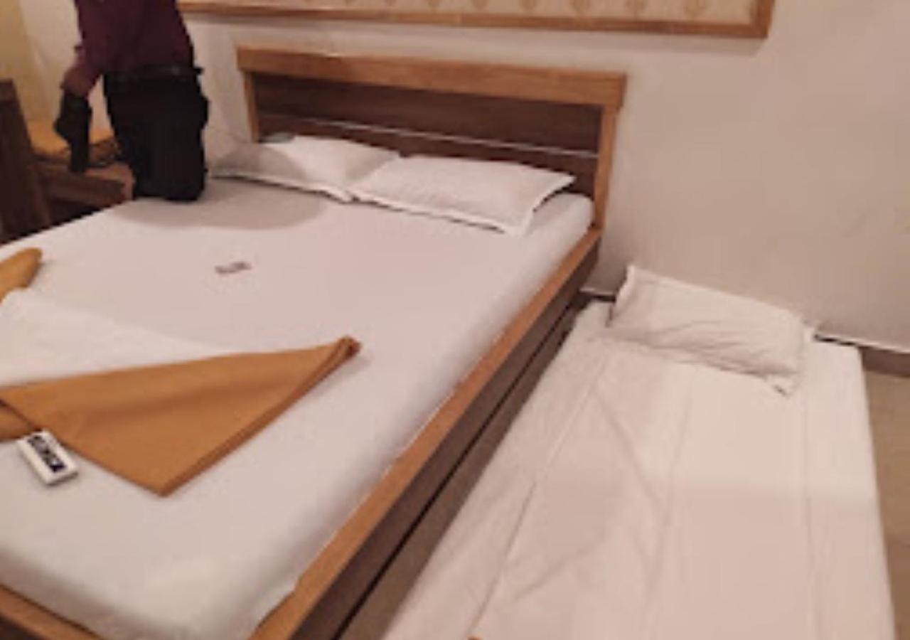 Hotel Jaltarang Kalmath Kankavali Ngoại thất bức ảnh
