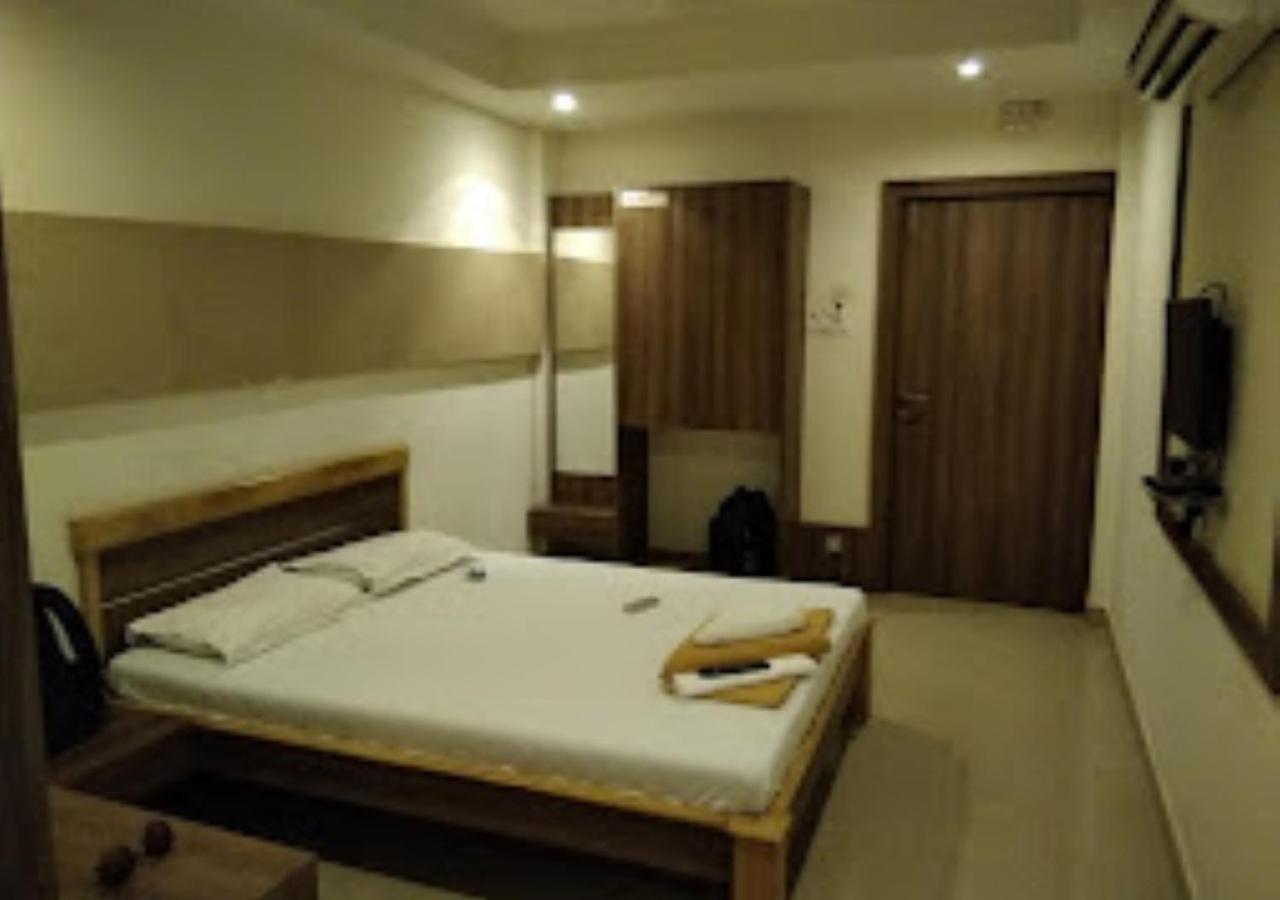 Hotel Jaltarang Kalmath Kankavali Ngoại thất bức ảnh