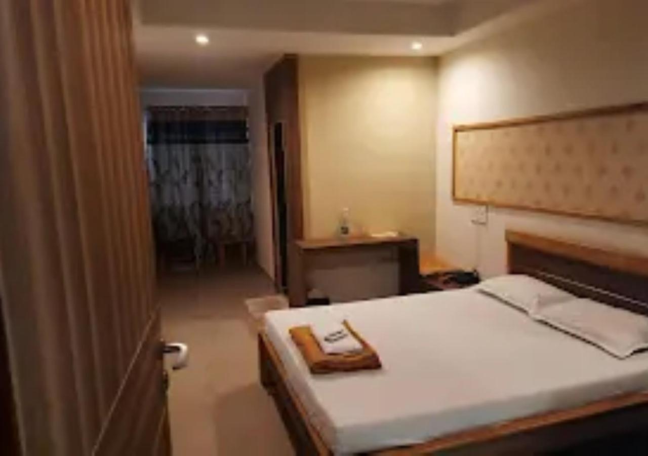 Hotel Jaltarang Kalmath Kankavali Ngoại thất bức ảnh